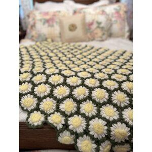 Handmade Crochet Daisy Afghan Throw Blanket 55"x37" White Yellow Green Retro